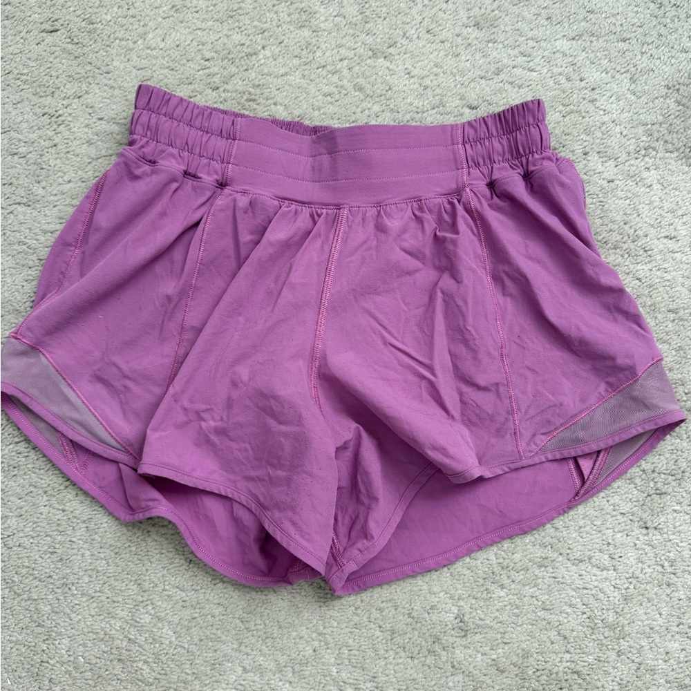Lululemon Hotty Hot shorts